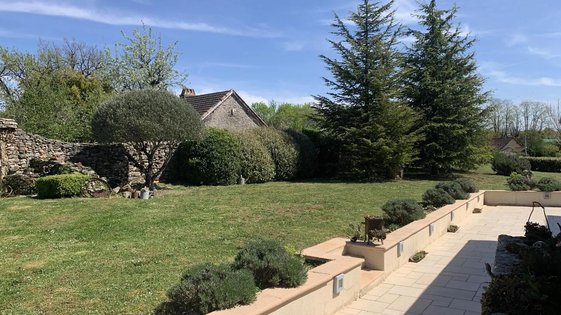 Le Couvent Bed and Breakfast Saint-Jean-de-Laur 5*,  Frankrijk