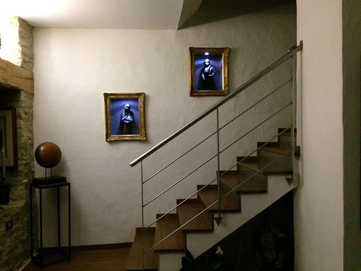 Le Couvent Bed and Breakfast Saint-Jean-de-Laur 5*,