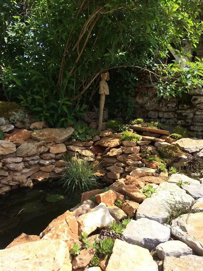 Le Couvent Bed & Breakfast Saint-Jean-de-Laur 5*,